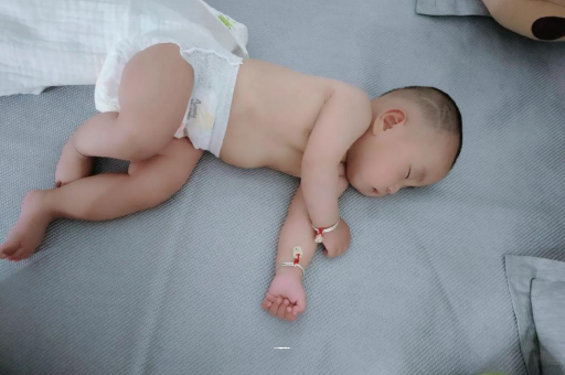 庄河几个月宝宝会抬头